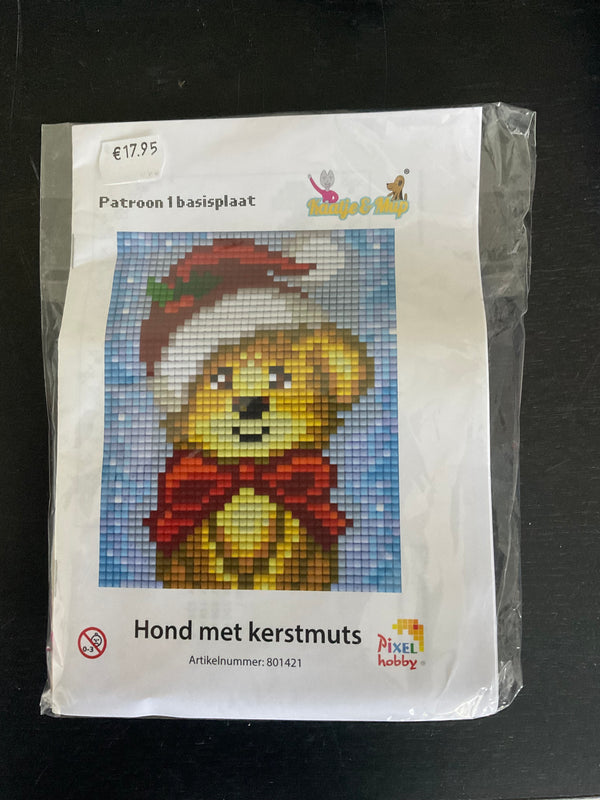 Pixel Set: Hond met kerstmuts