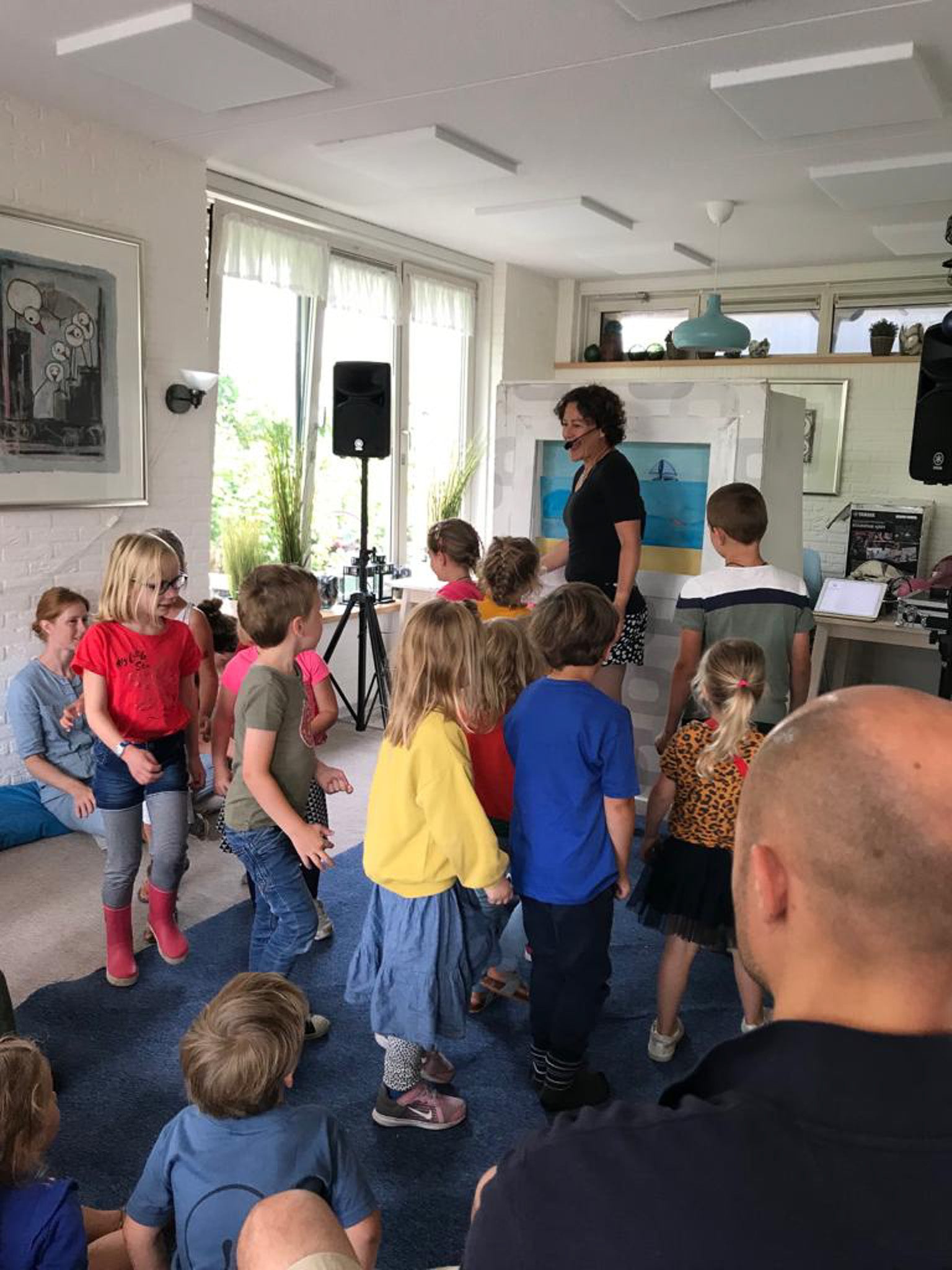 Kaatje&amp;Mup Performance: Dance and sing with us