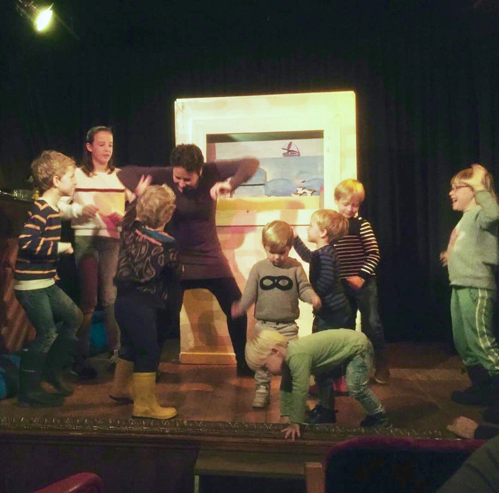 Kaatje&amp;Mup Performance: Dance and sing with us